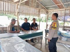 Bhabinkamtibmas Rumbai Giat Sambang Antisipasi C3 dan Cooling System 